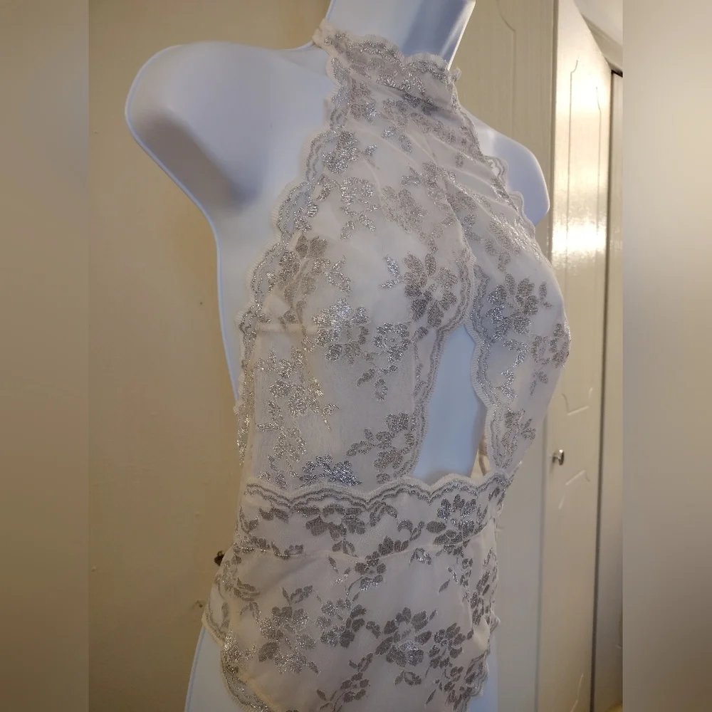 Victoria Secret Lace Floral Ivory Bodysuit - Picture 2 of 5